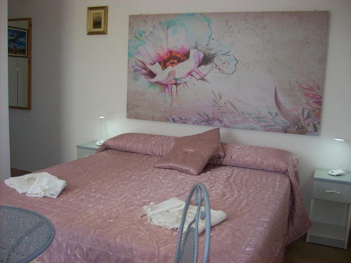 Otranto Le Sancinare Bed & Breakfast Casamassella ภายนอก รูปภาพ