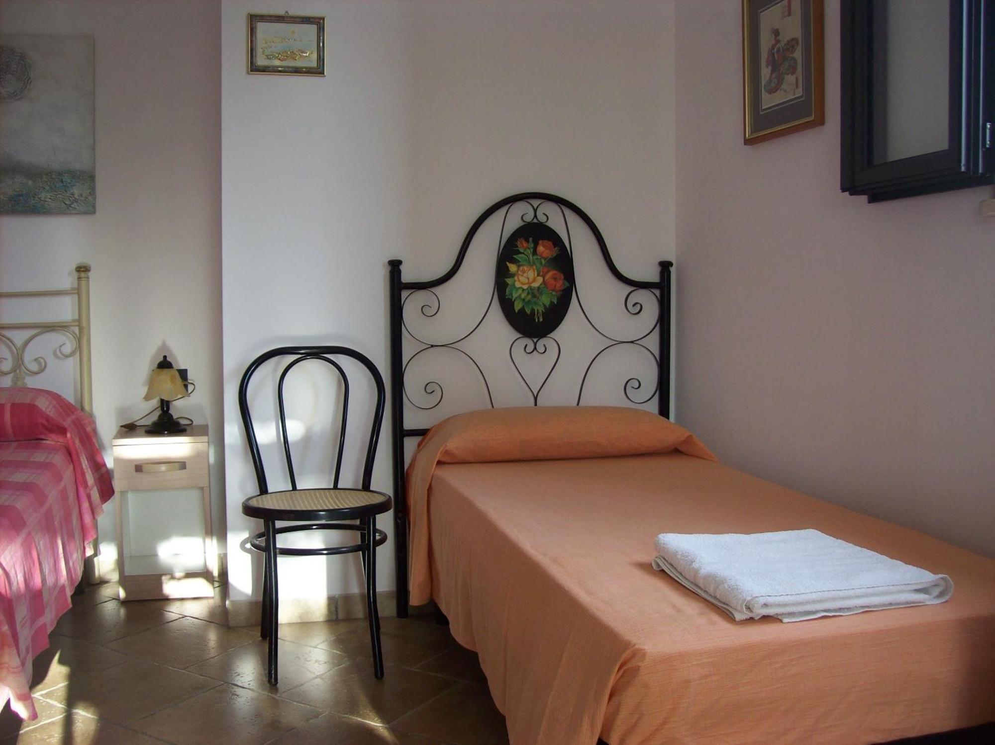 Otranto Le Sancinare Bed & Breakfast Casamassella ภายนอก รูปภาพ