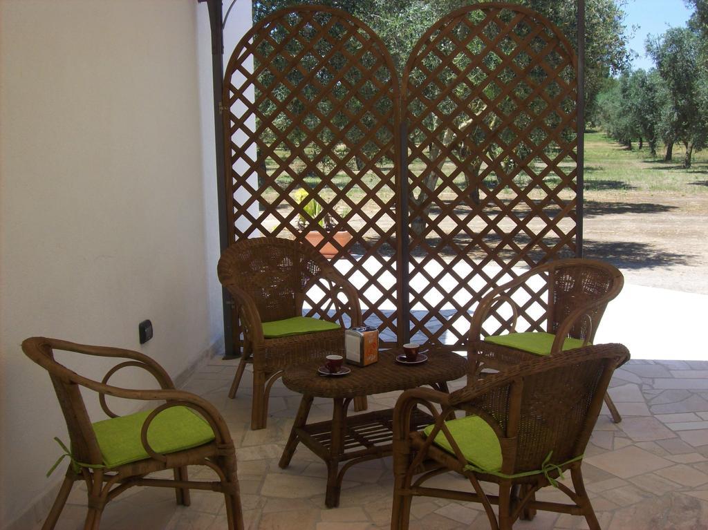 Otranto Le Sancinare Bed & Breakfast Casamassella ภายนอก รูปภาพ
