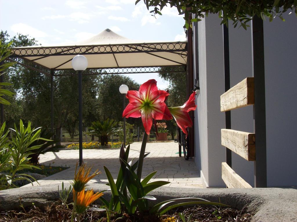 Otranto Le Sancinare Bed & Breakfast Casamassella ภายนอก รูปภาพ