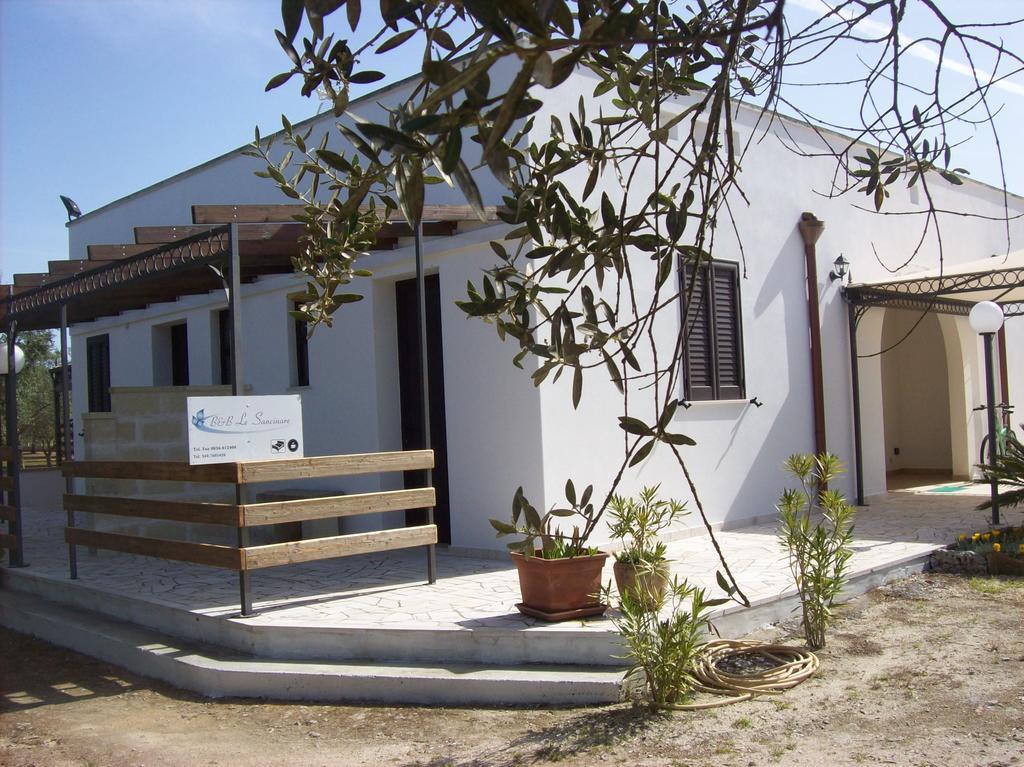 Otranto Le Sancinare Bed & Breakfast Casamassella ภายนอก รูปภาพ