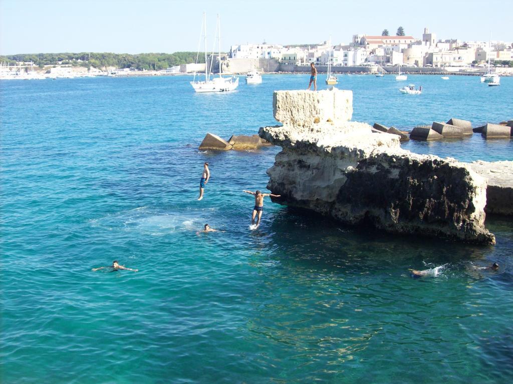 Otranto Le Sancinare Bed & Breakfast Casamassella ภายนอก รูปภาพ