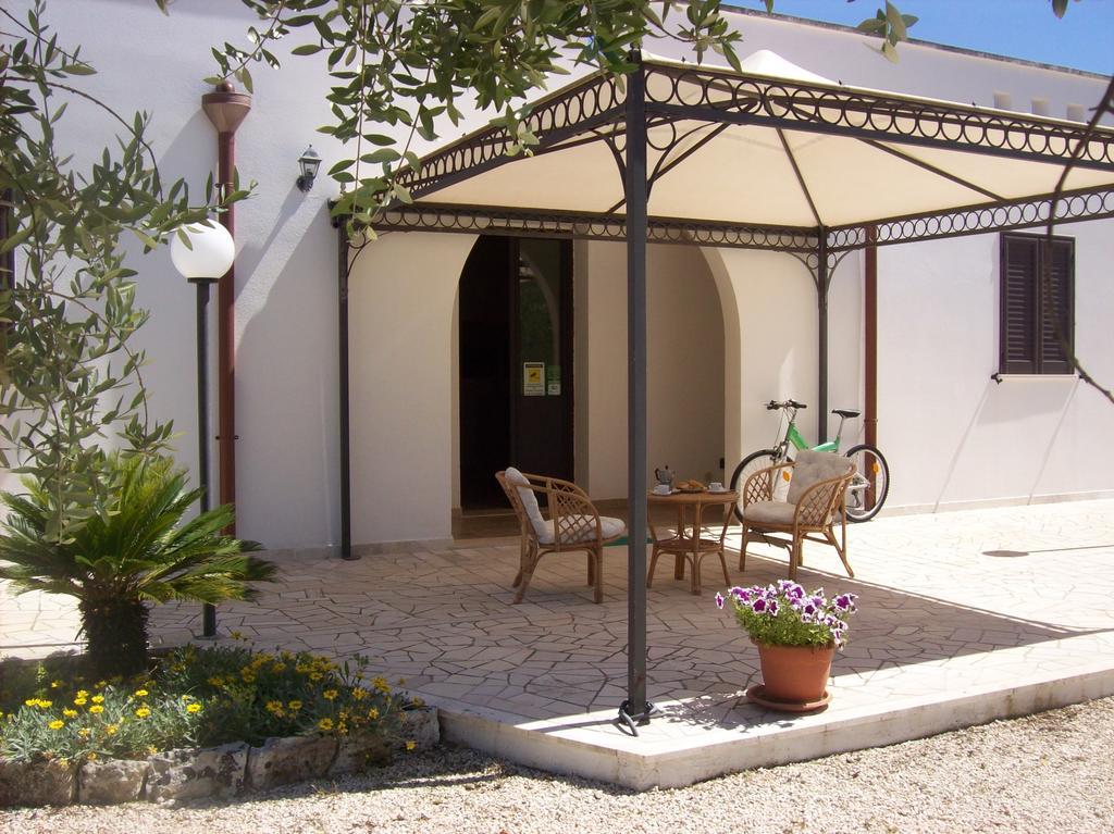 Otranto Le Sancinare Bed & Breakfast Casamassella ภายนอก รูปภาพ