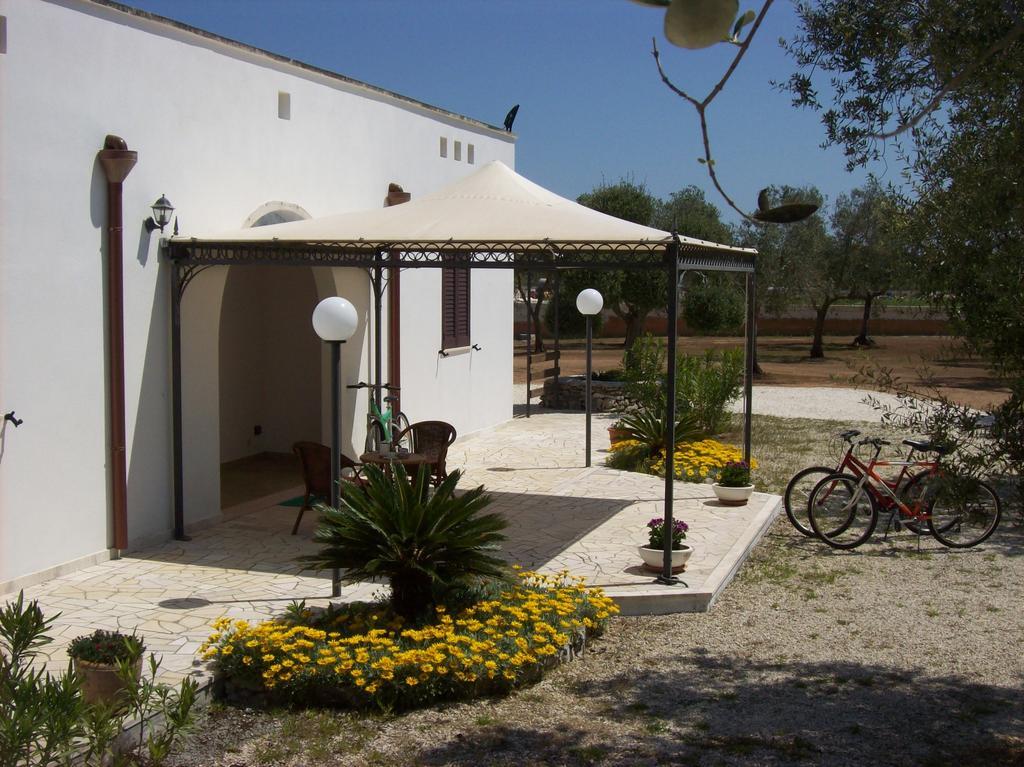 Otranto Le Sancinare Bed & Breakfast Casamassella ภายนอก รูปภาพ
