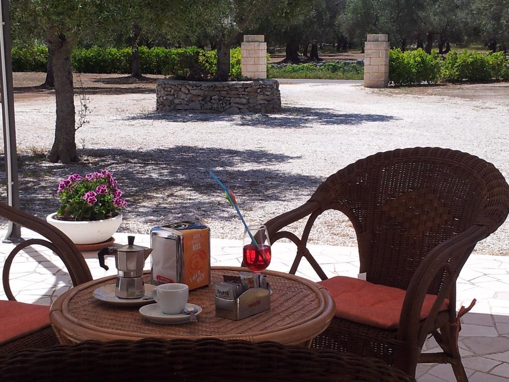 Otranto Le Sancinare Bed & Breakfast Casamassella ภายนอก รูปภาพ