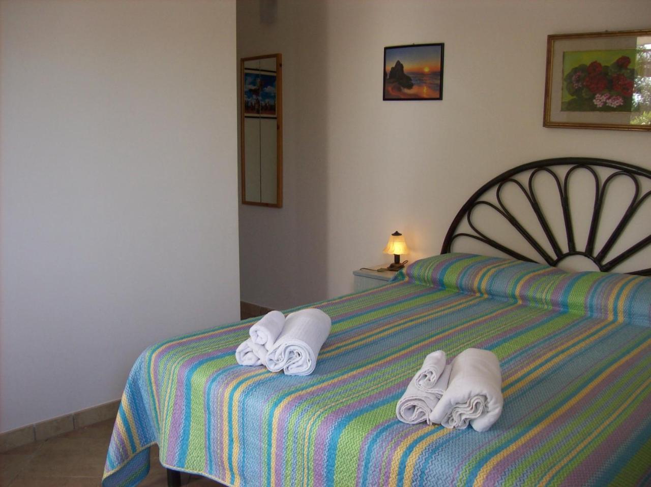 Otranto Le Sancinare Bed & Breakfast Casamassella ภายนอก รูปภาพ